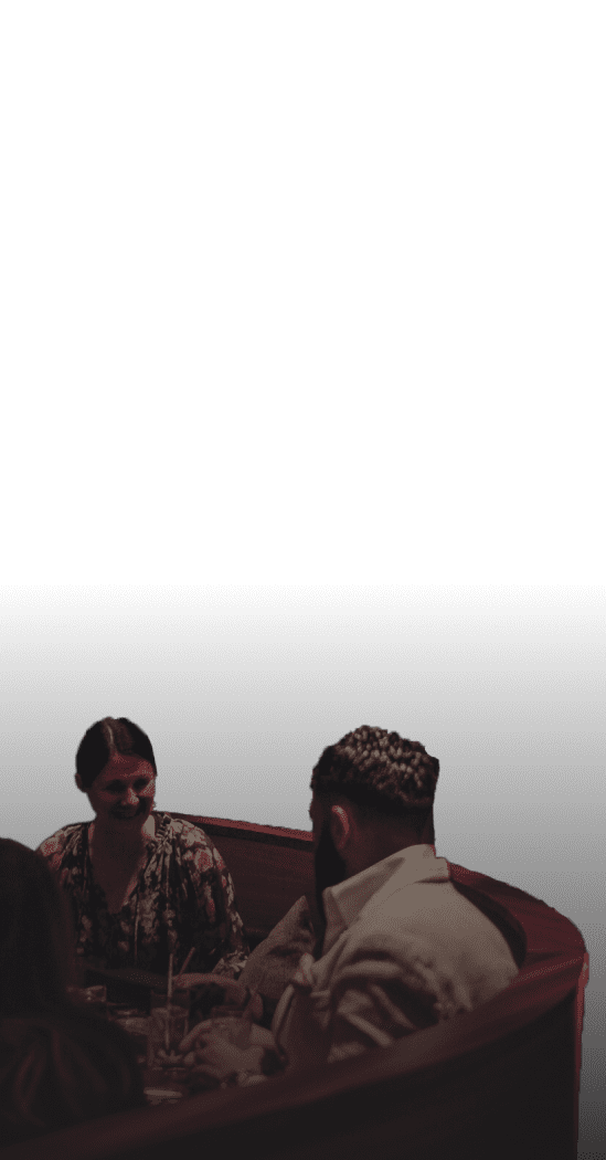 Eventgesellschaft in einem Restaurant - vorderste Ebene